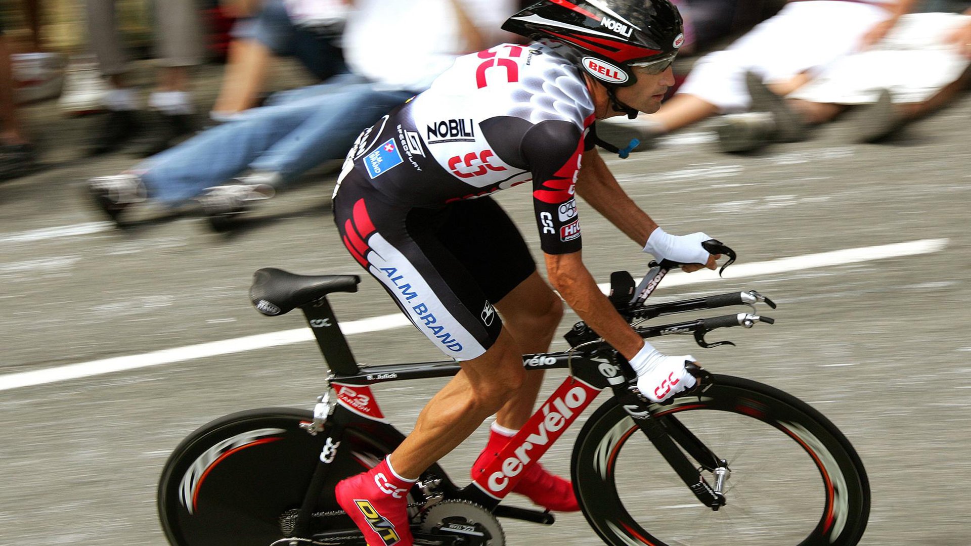 若日尼奥赛后评分拉满，皇马横扫荷兰，一场战术与意志的完美风暴