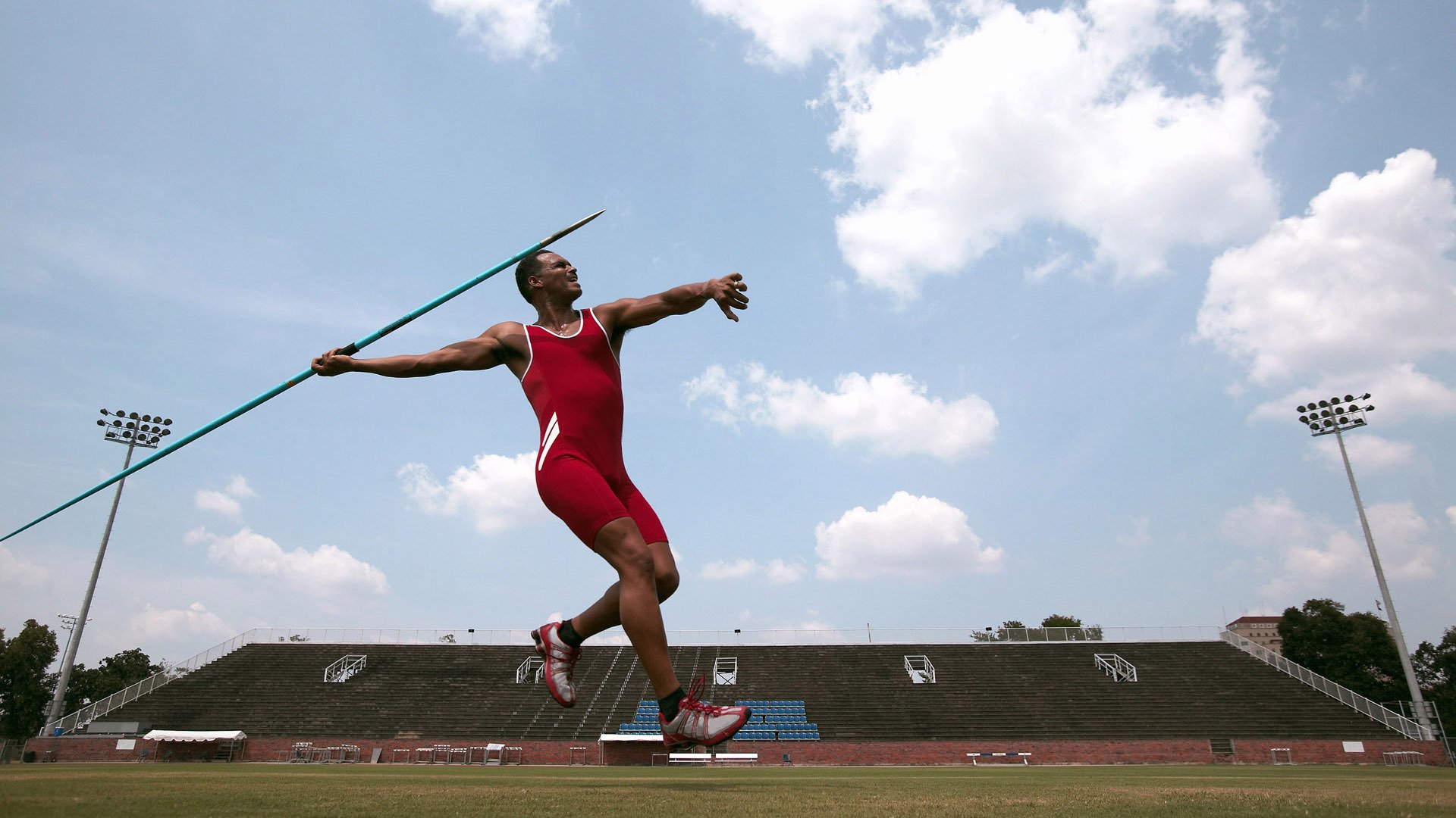 F1年度争冠之夜，福克斯关键时刻站出来