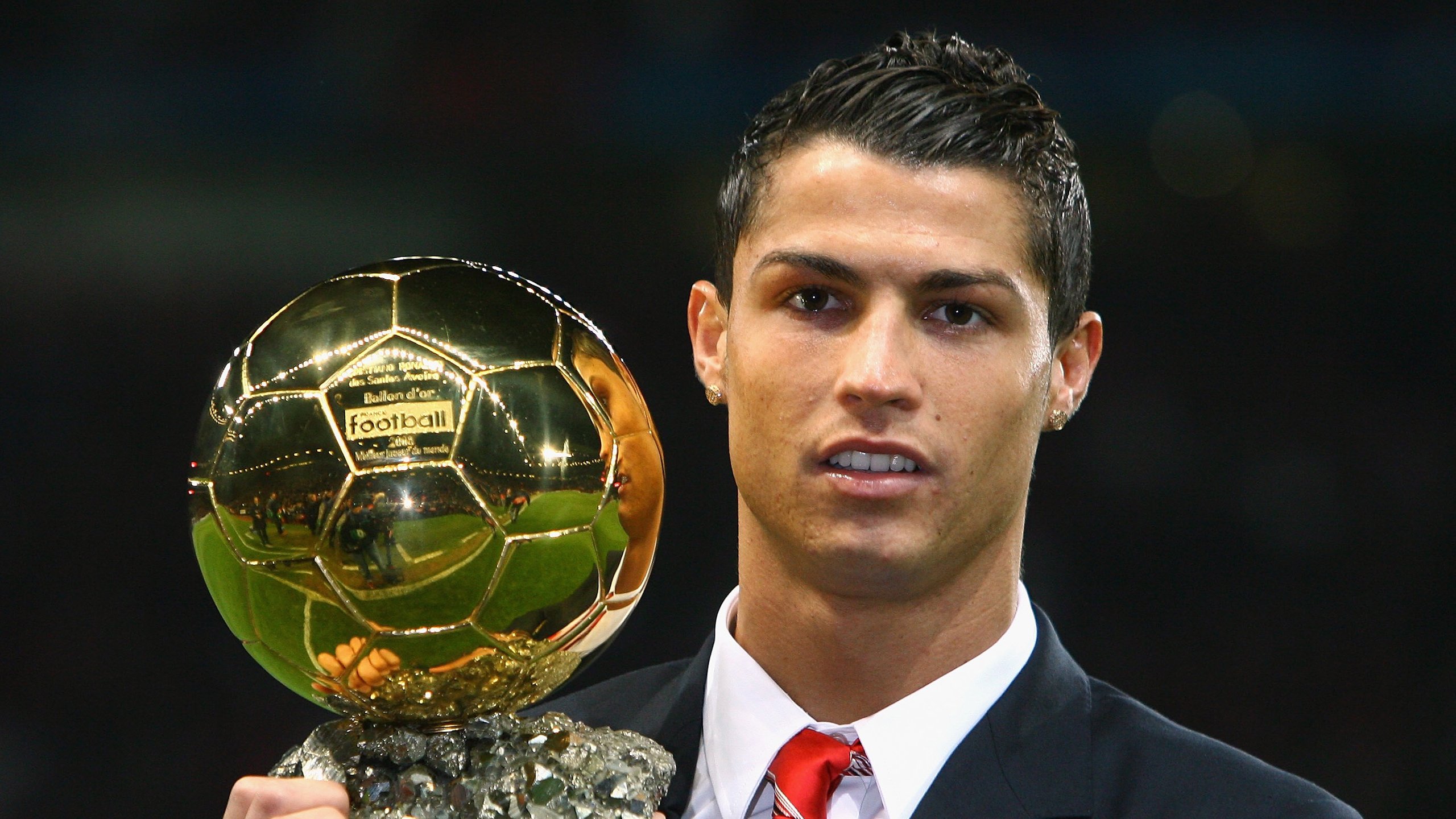 马竞铁蹄踏碎三狮,恩佐手术刀肢解英格兰